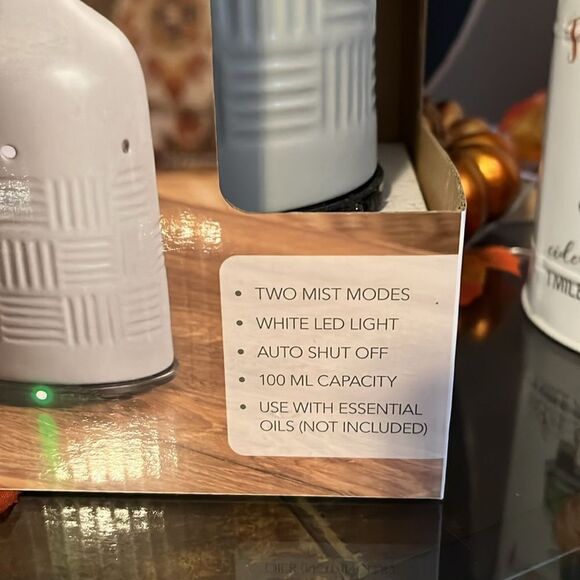 NEW HUNTINGTON HOME COOL MIST ULTRASONIC DIFFUSER - Picture 2 of 4